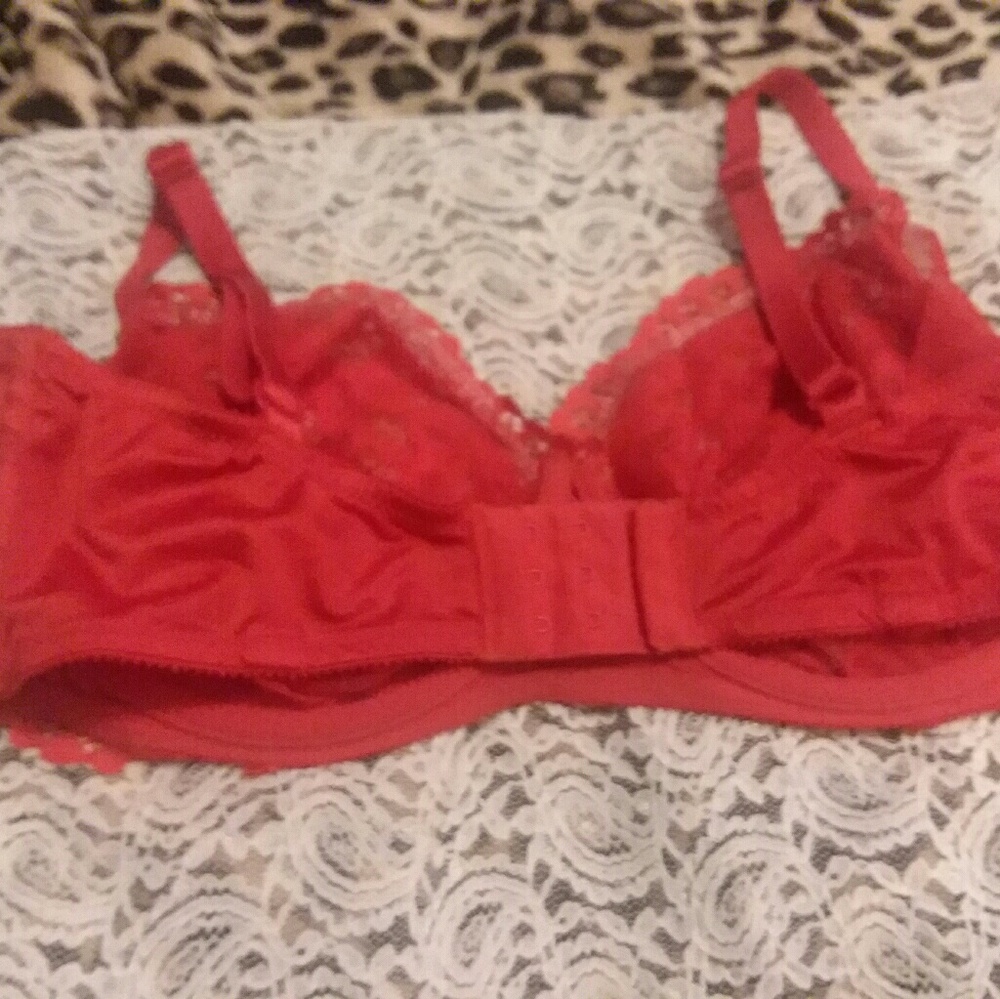 Victoria's secret "Very Sexy" red lace bra 36DD - Picture 3 of 6